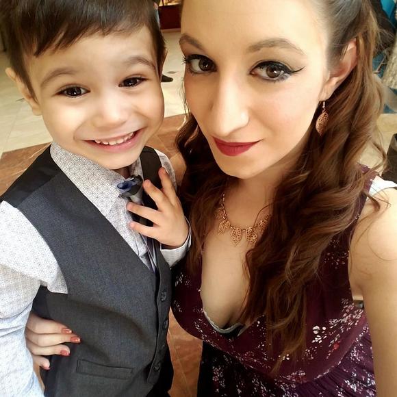 Meet your Posher, Brandy - Picture 1 of 1